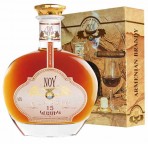 Armenischer Brandy "NOY"